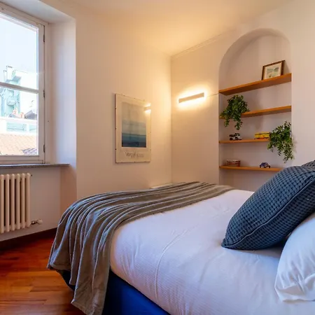 Gerbett With Terrace By Wonderful Italy Lägenhet Como