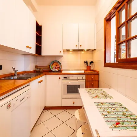 Gerbett With Terrace By Wonderful Italy Lägenhet Como