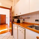 Gerbett With Terrace By Wonderful Italy Apartamento