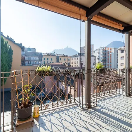 Gerbett With Terrace By Wonderful Italy * Como