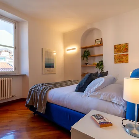 Gerbett With Terrace By Wonderful Italy Apartamento