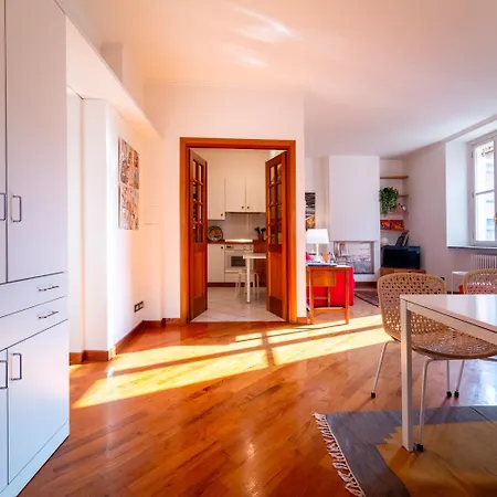 Gerbett With Terrace By Wonderful Italy Apartamento Como