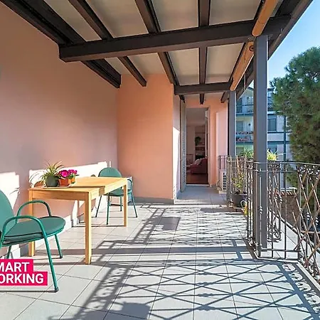 Gerbett With Terrace By Wonderful Italy Como