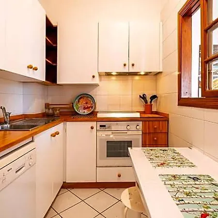 Apartment Gerbett With Terrace By Wonderful Italy *