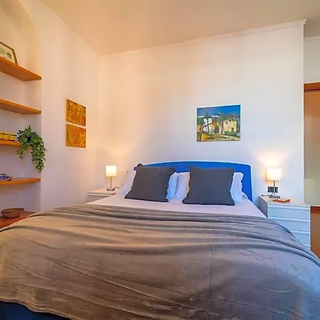 Gerbett With Terrace By Wonderful Italy Apartment
