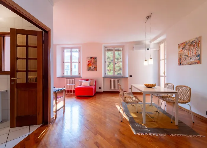 Gerbett With Terrace By Wonderful Italy Como